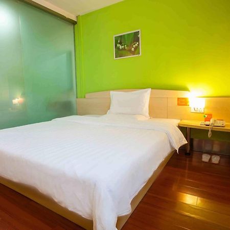 7Days Inn Deyang Zhongjiang Kuishan Park Exterior foto