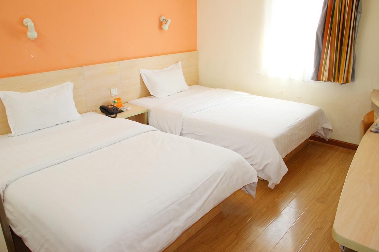 7Days Inn Deyang Zhongjiang Kuishan Park Exterior foto